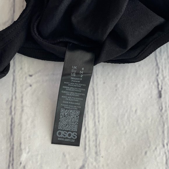 ASOS Design Petite Square Neck Bodysuit in Crinkle - Picture 6 of 9